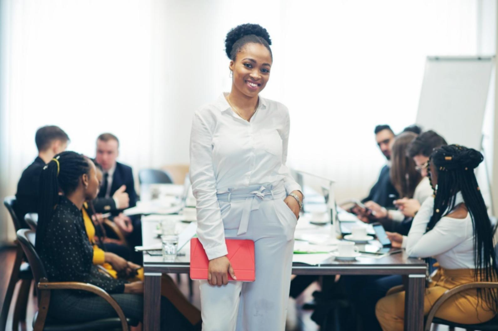 Équipe olestavion travaillant sur des solutions de budgétisation personnalisées