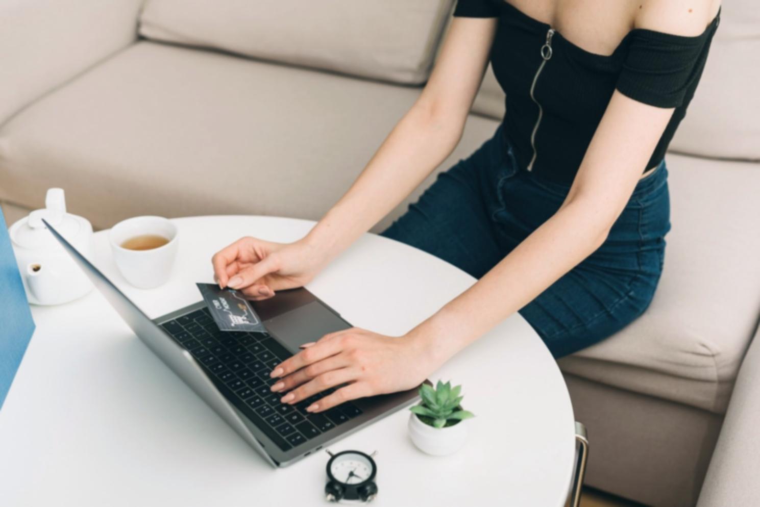 Consultation budgétaire personnalisée montrant approche collaborative et méthodologie flexible